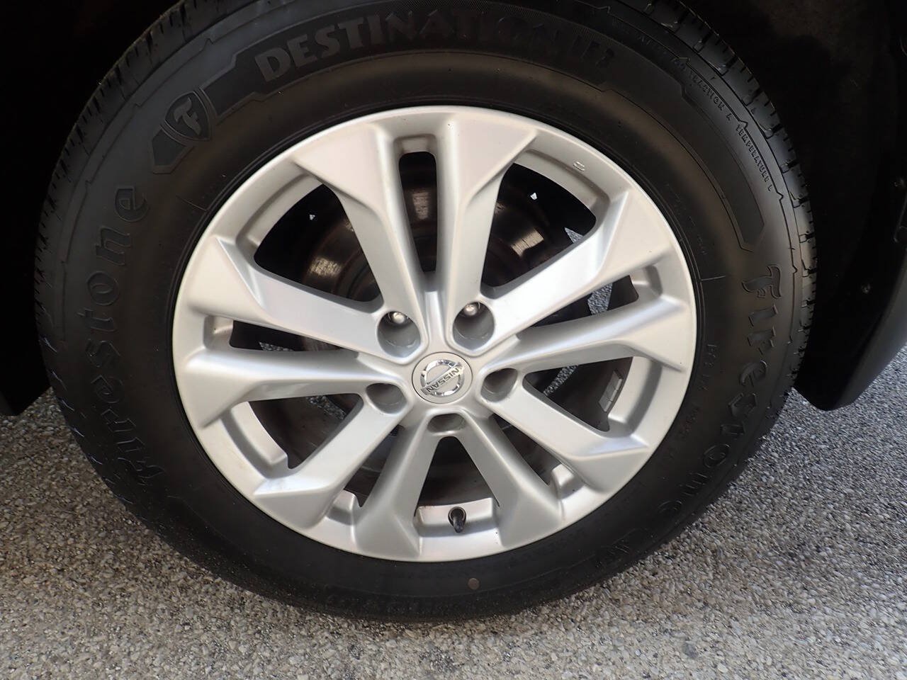 Used 2016 Nissan Rogue SV w/ SV Premium Package AWD/4WD image 38