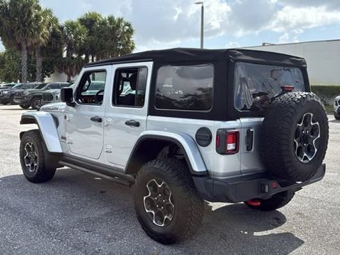 Used 2023 Jeep Wrangler Unlimited Rubicon w/ Cold Weather Group AWD/4WD image 5