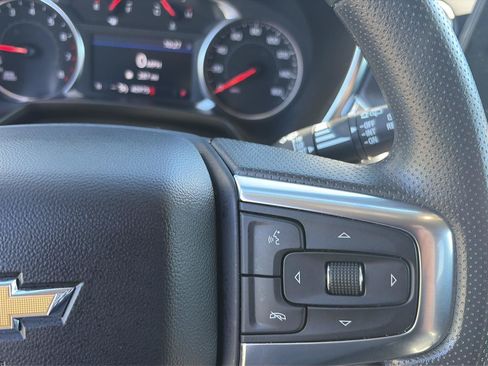 Used 2025 Chevrolet Blazer LT FWD image 18