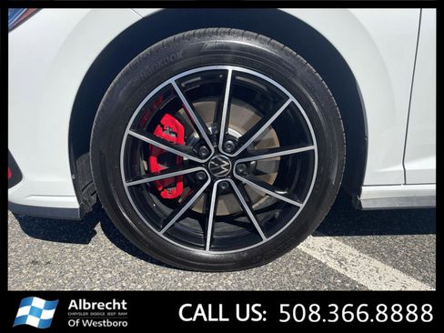 Used 2025 Volkswagen Jetta GLI Autobahn image 31