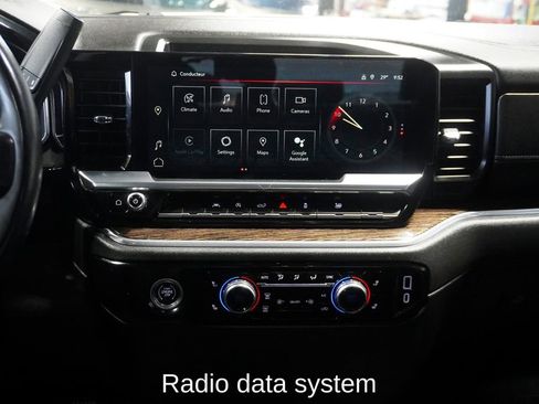 Used 2023 GMC Sierra 1500 SLE w/ Enhanced Capability Package image 11