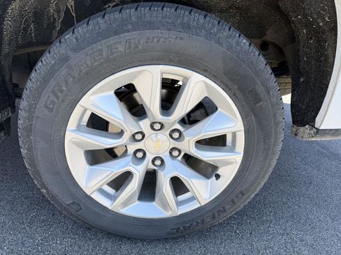 Used 2023 Chevrolet Silverado 1500 Custom AWD/4WD image 15