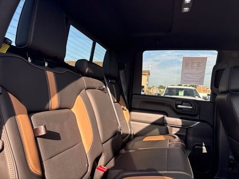 Used 2021 Chevrolet Silverado 2500 LTZ w/ Carhartt Edition AWD/4WD image 39
