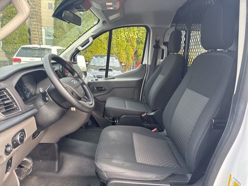 Certified 2024 Ford Transit 250 Low Roof w/ Exterior Upgrade Package image 24