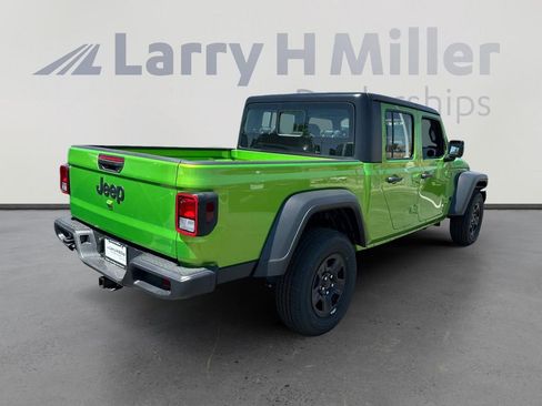 New 2025 Jeep Gladiator Sport image 6