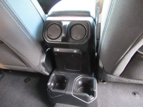 Used 2018 Jeep Wrangler Unlimited Sport S AWD/4WD image 17