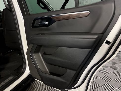 Used 2025 Chevrolet Tahoe Z71 image 29