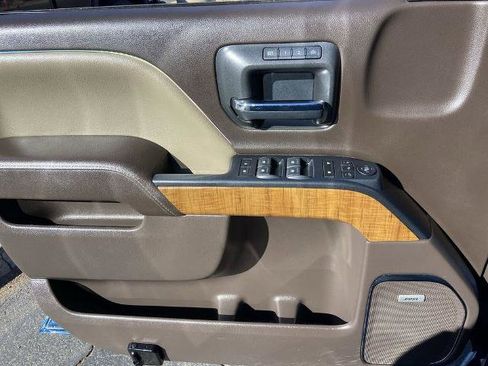 Used 2018 GMC Sierra 1500 SLT w/ Enhanced Driver Alert Package image 17