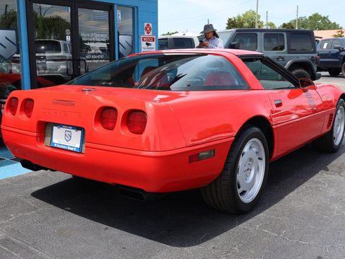 Used 1996 Chevrolet Corvette Coupe image 5