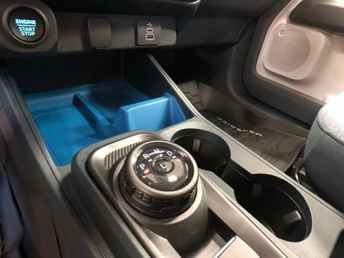 New 2025 Ford Maverick XLT w/ XLT Luxury Package image 18