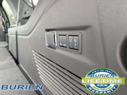 New 2026 Chevrolet Suburban Premier image 37