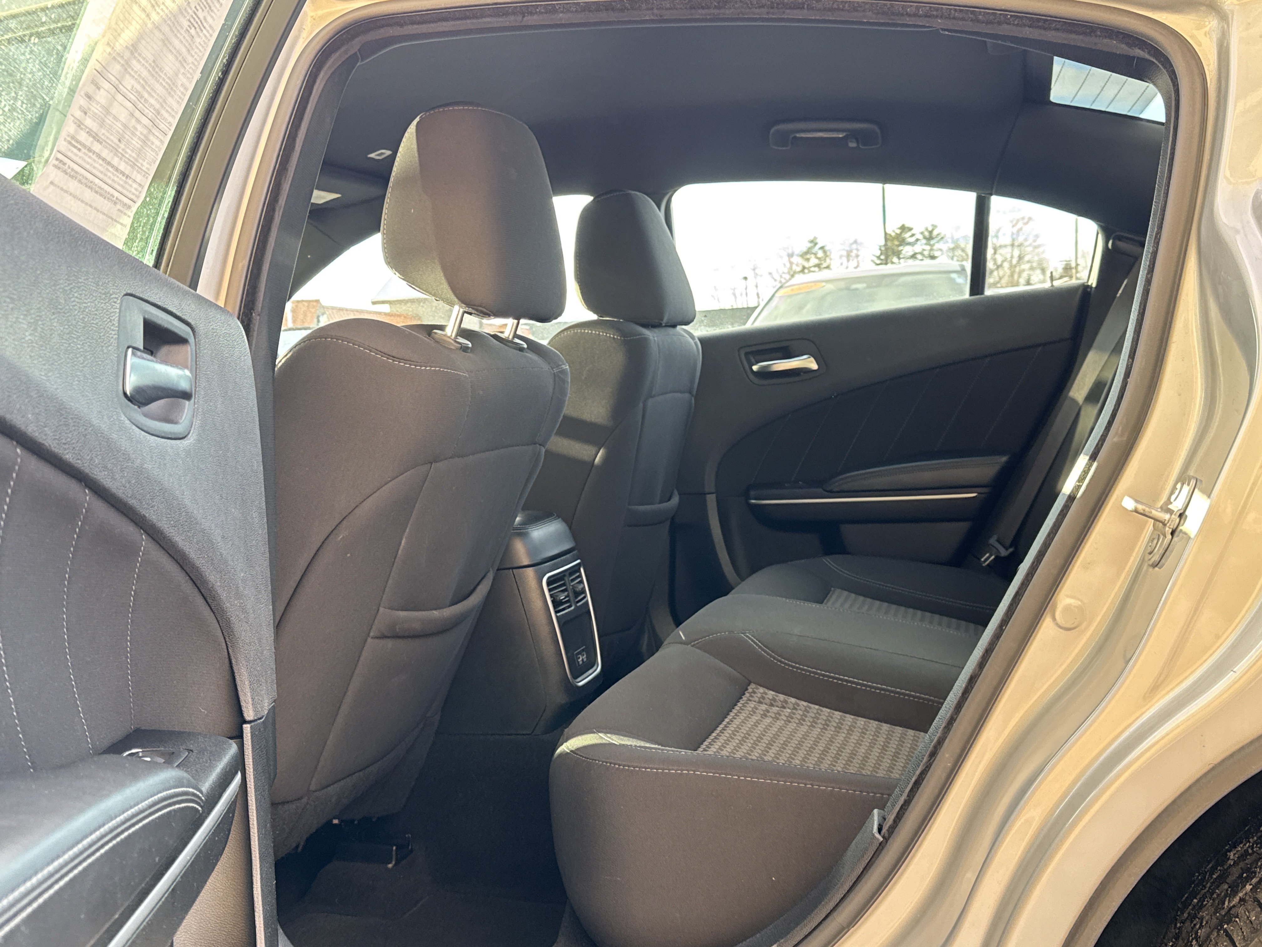 Used 2023 Dodge Charger SXT RWD image 10