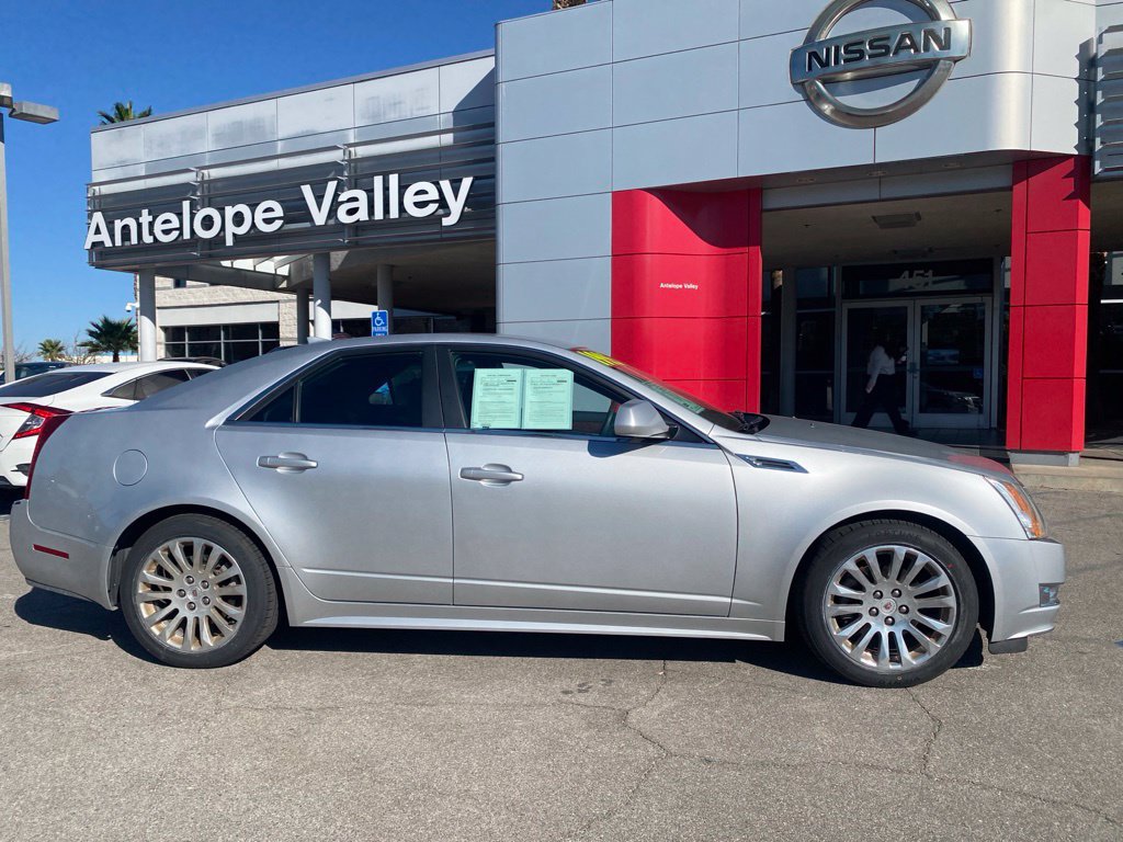 Used 2010 Cadillac CTS Premium RWD image 8