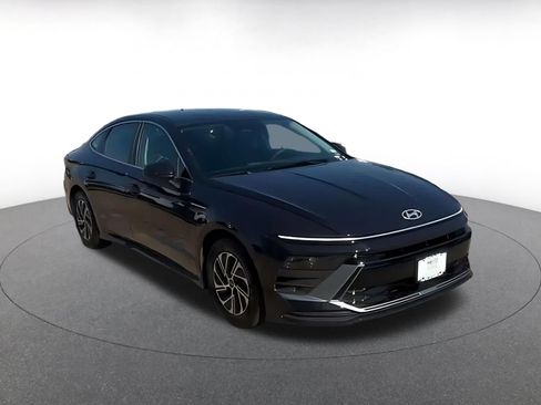 Used 2026 Hyundai Sonata Blue FWD image 3