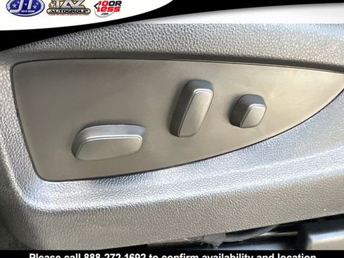 Used 2015 GMC Yukon XL Denali w/ Open Road Package RWD image 12