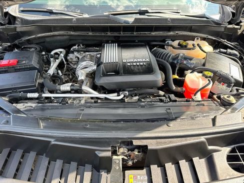 Used 2021 Chevrolet Tahoe RST AWD/4WD image 39