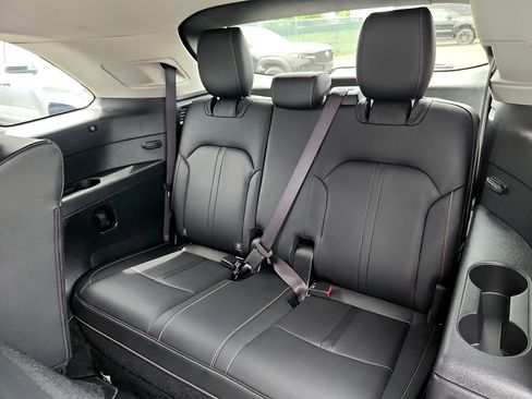 Certified 2024 MAZDA CX-90 3.3 Turbo w/ Preferred Plus AWD/4WD image 11