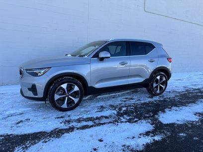 Used 2024 Volvo XC40 B5 Plus