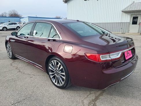 Used 2017 Lincoln Continental Reserve image 9