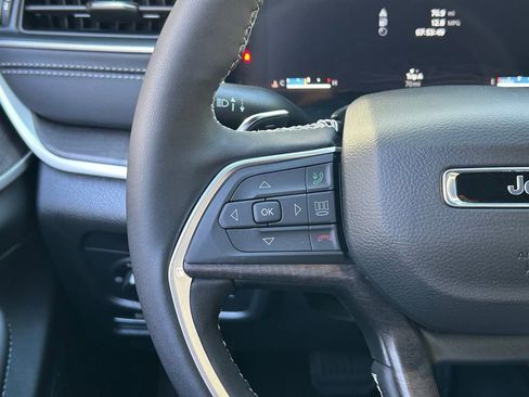 New 2025 Jeep Grand Cherokee L Limited w/ Black Appearance Package image 46