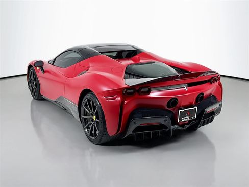 Used 2023 Ferrari SF90 Spider AWD/4WD image 5