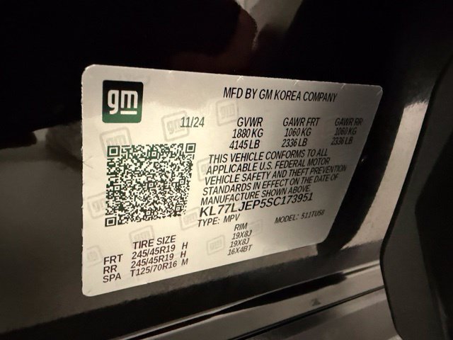Used 2025 Chevrolet Trax RS w/ Sunroof Package FWD image 22