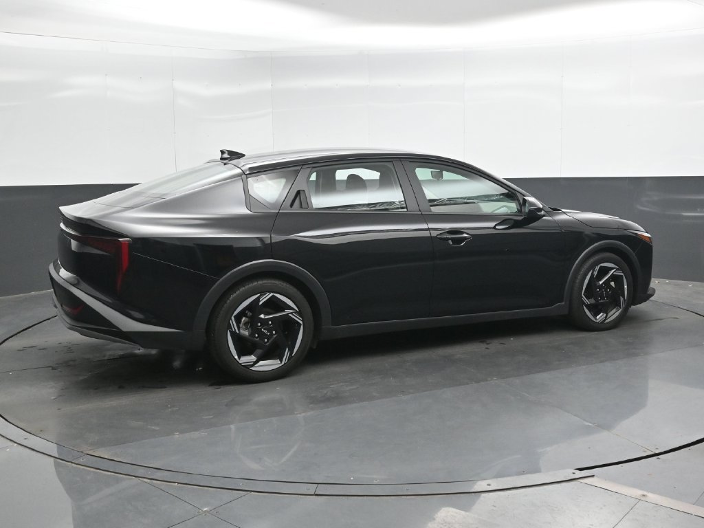Used 2025 Kia K4 EX FWD image 2