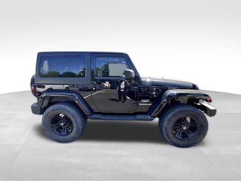 Used 2013 Jeep Wrangler Sahara w/ Connectivity Group AWD/4WD image 8