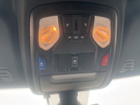 Used 2023 RAM 1500 Big Horn AWD/4WD image 24