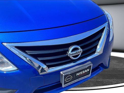 Used 2017 Nissan Versa SV FWD image 29