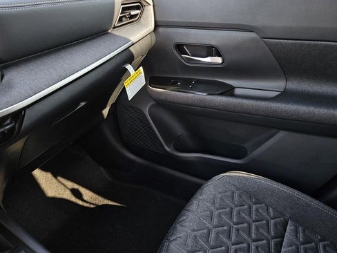 New 2026 Nissan Kicks SV image 23