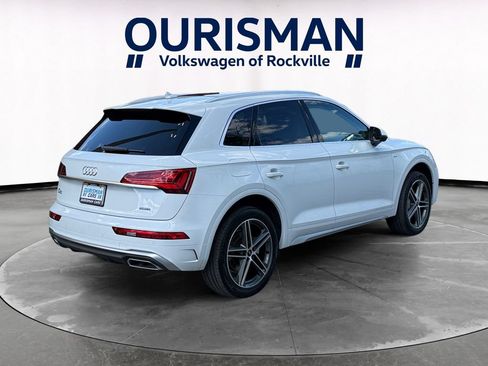 Used 2023 Audi Q5 e Premium Plus w/ Premium Plus Package AWD/4WD image 6