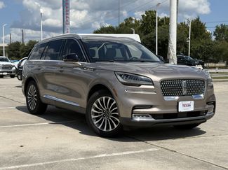 Used 2020 Lincoln Aviator Reserve w/ Equipment Group 201A AWD/4WD video 2