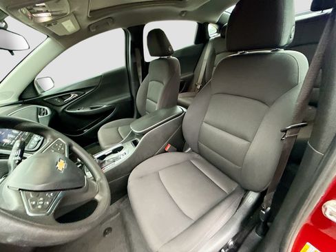Used 2024 Chevrolet Malibu LT FWD image 19