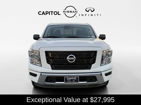 Used 2022 Nissan Titan SV w/ Accessory Utility Package image 2