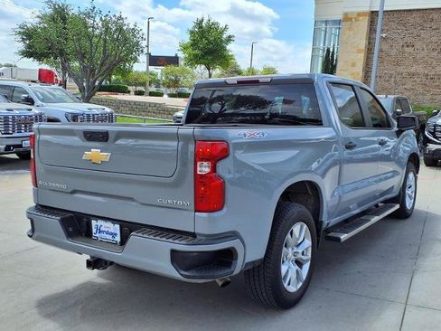 Used 2024 Chevrolet Silverado 1500 Custom image 3