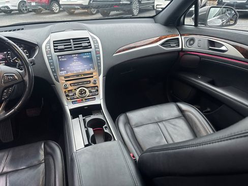 Used 2020 Lincoln MKZ Reserve w/ Elements Package image 30