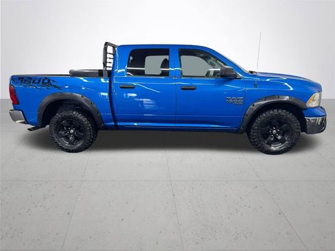 Used 2022 RAM 1500 Classic SLT AWD/4WD image 8
