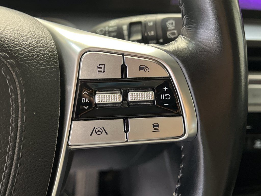 Used 2023 Kia Telluride LX AWD/4WD image 23