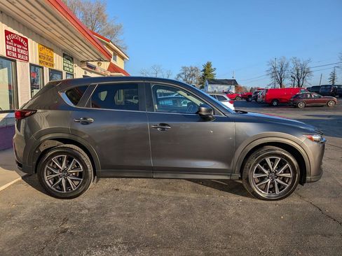Used 2018 MAZDA CX-5 Touring w/ Preferred Equipment Package AWD/4WD image 17