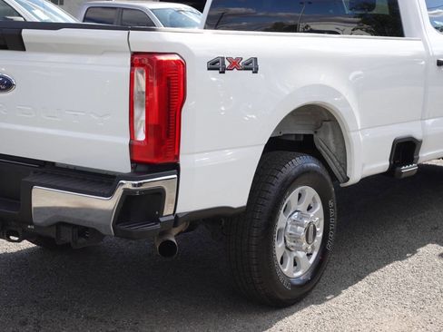 Used 2023 Ford F250 XLT AWD/4WD image 11