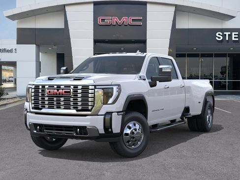 New 2026 GMC Sierra 3500 Denali w/ Denali Reserve Package AWD/4WD image 6
