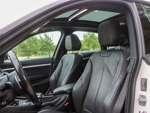 Used 2017 BMW 340i Gran Turismo xDrive AWD/4WD image 15