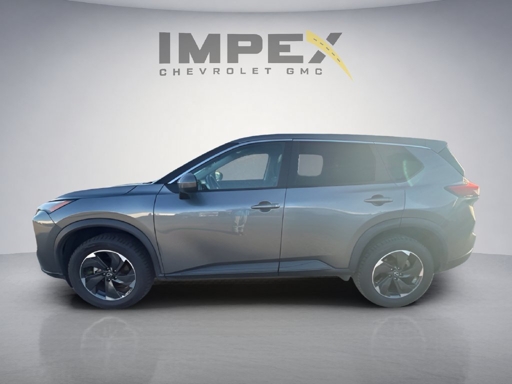 Used 2024 Nissan Rogue SV AWD/4WD image 2