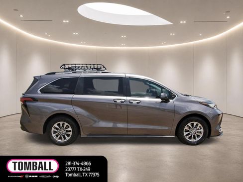 Used 2022 Toyota Sienna XLE FWD image 8