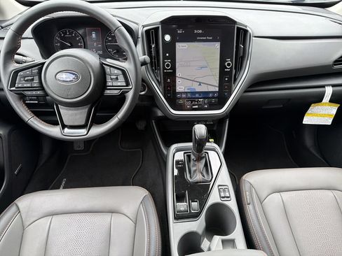 Certified 2025 Subaru Crosstrek 2.5i Limited w/ Popular Package #3A AWD/4WD image 15