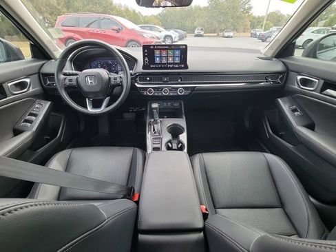 Used 2024 Honda Civic Touring image 2