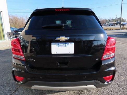 Used 2019 Chevrolet Trax LT w/ Driver Confidence Package image 10
