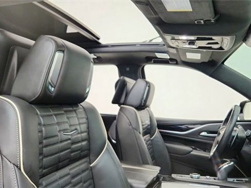 Used 2023 Cadillac Escalade V image 22