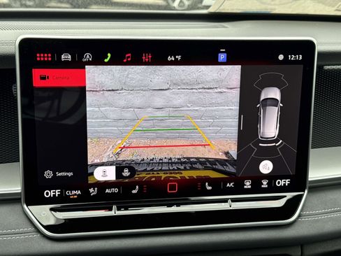 New 2026 Volkswagen Tiguan SE R-Line FWD image 21